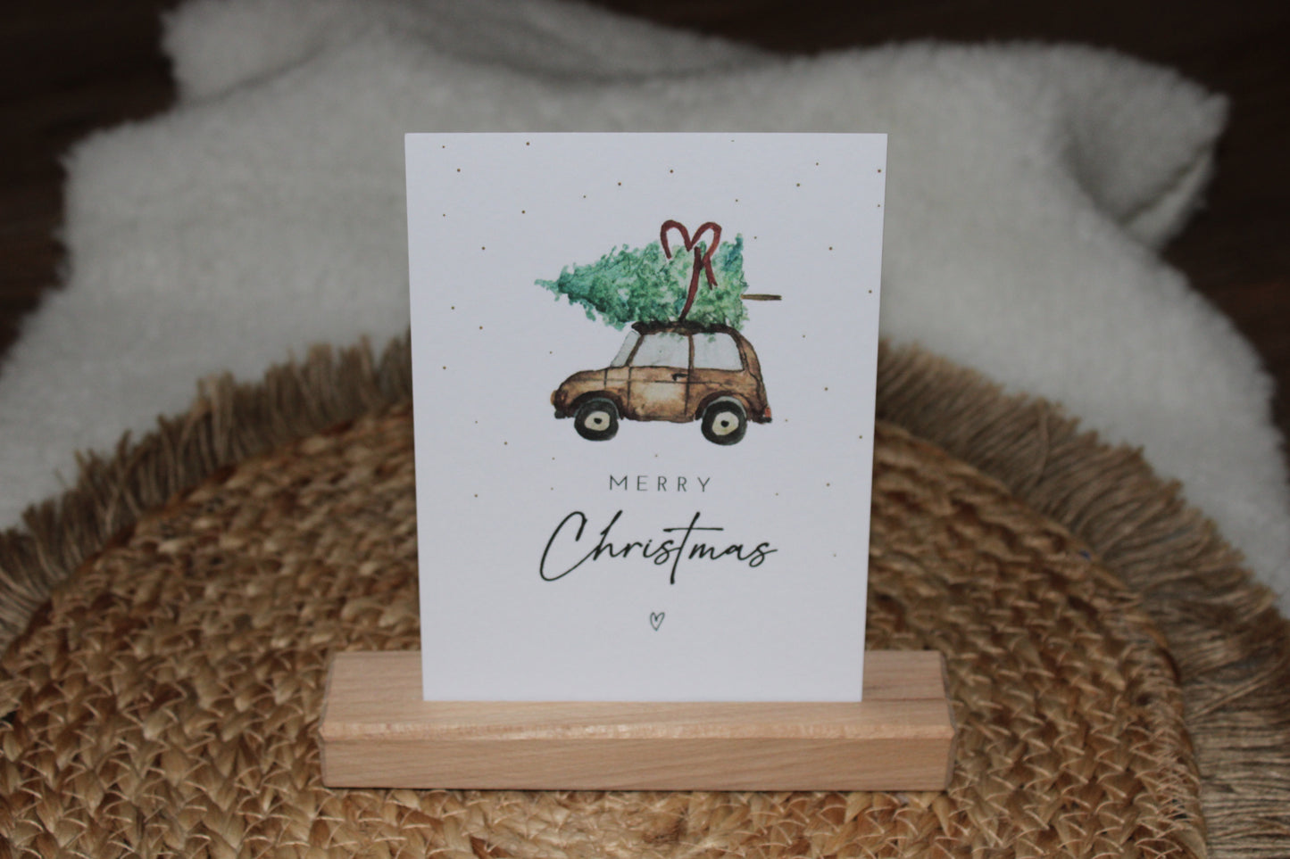 Weihnachtspostkarte - Auto mit Weihnachtsbaum
